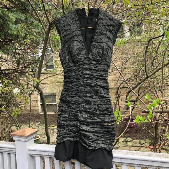 Nicole Miller Dresses & Skirts - Gorgeous Nicole Miller Dress